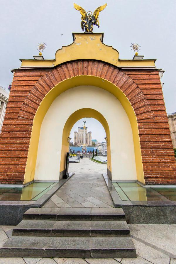 Затишна Квартира На Майдані Незалежності キエフ エクステリア 写真